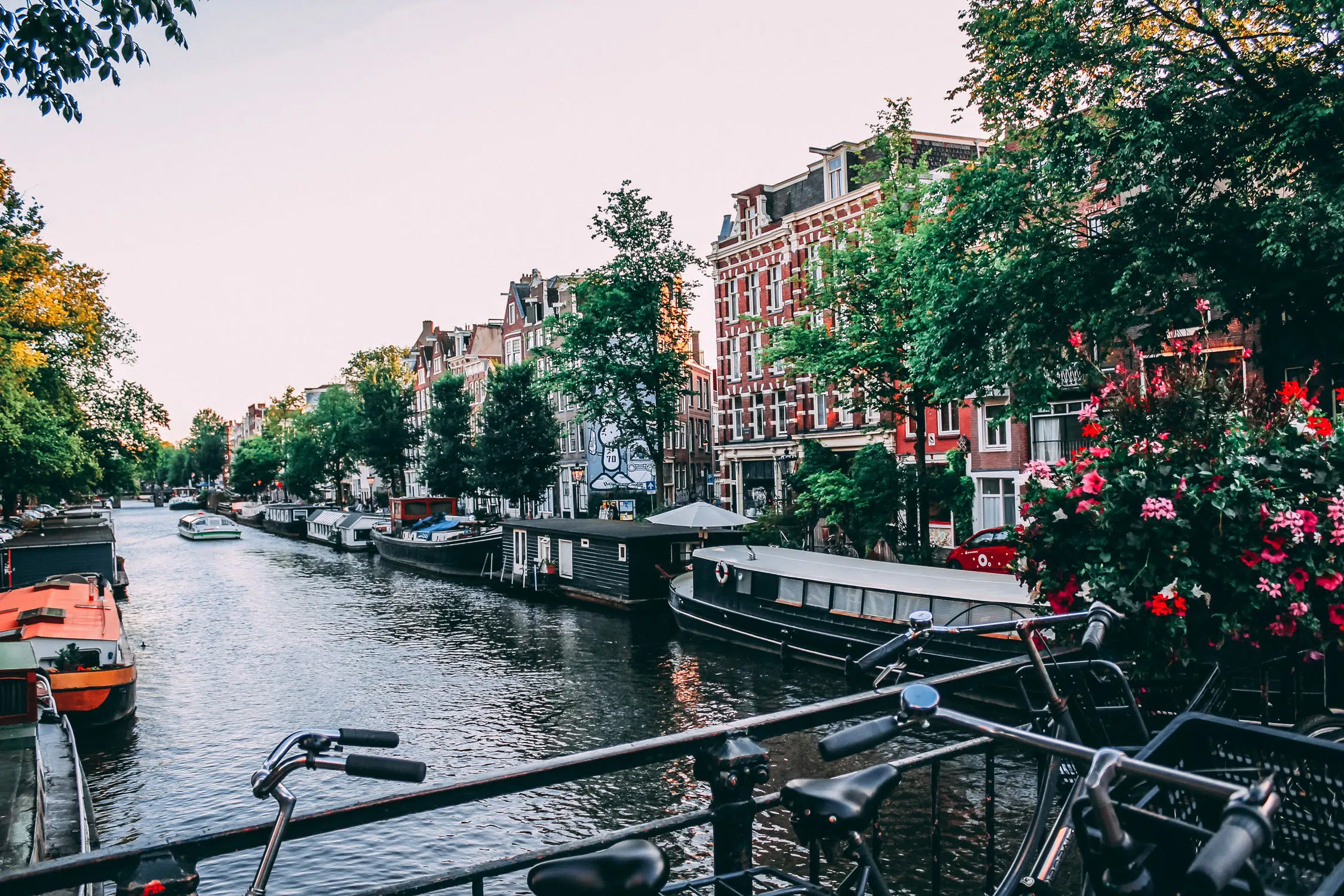 travel-top-7-places-eu-Amsterdam travel-top-7-places-eu-Amsterdam