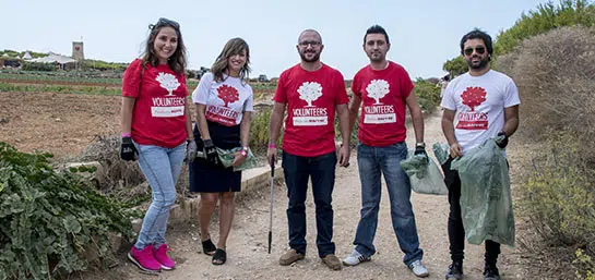 Employees of MAPFRE MALTA do their part at The Bubble Festival